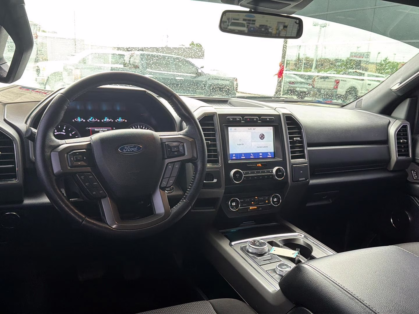 2020 Iconic Silver Ford Expedition XLT 4X4 SUV