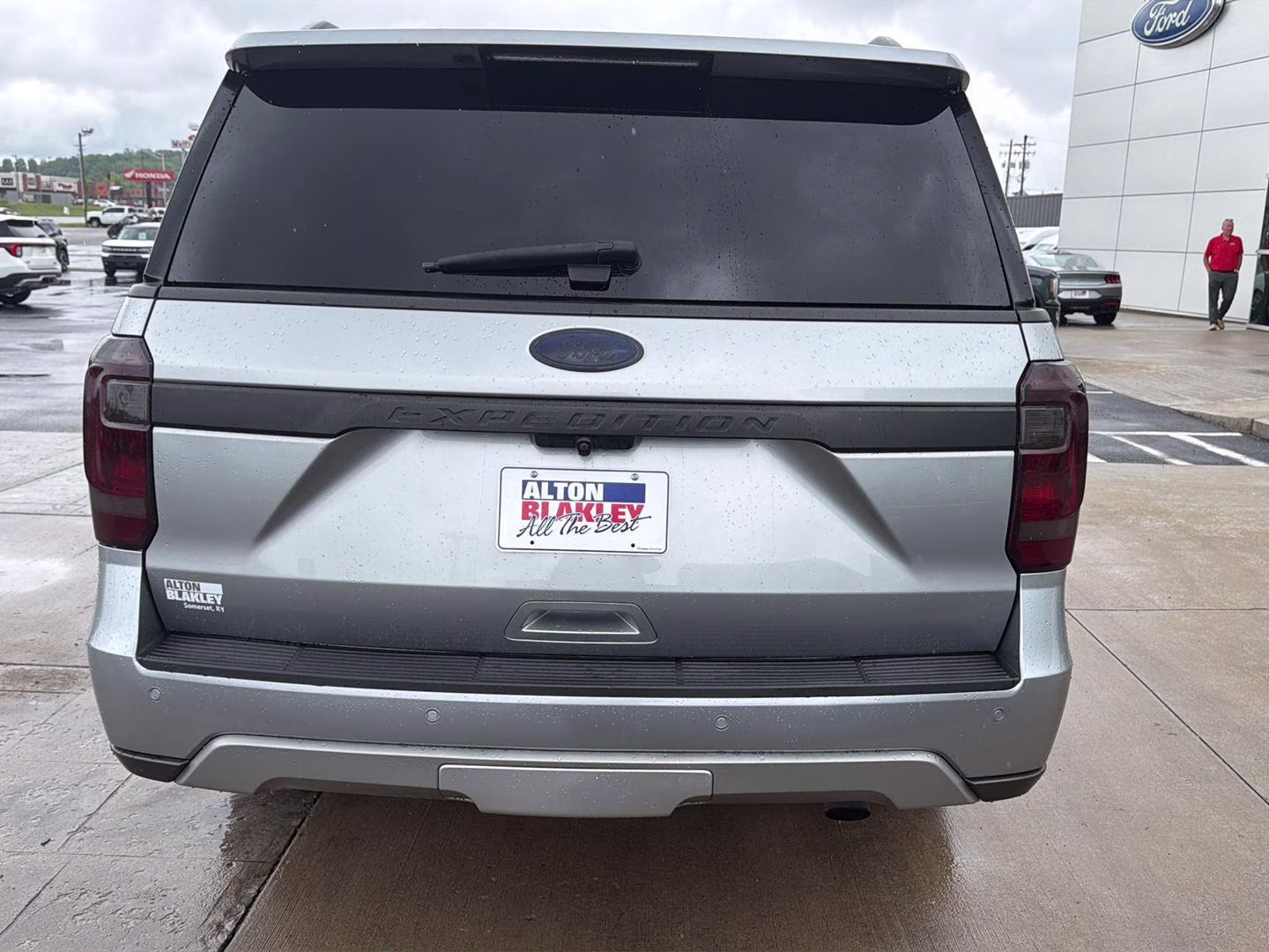 2020 Iconic Silver Ford Expedition XLT 4X4 SUV