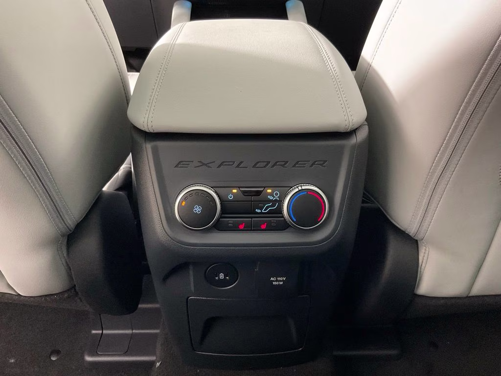 2026 Gray Metallic Ford Explorer Platinum 4X4 SUV