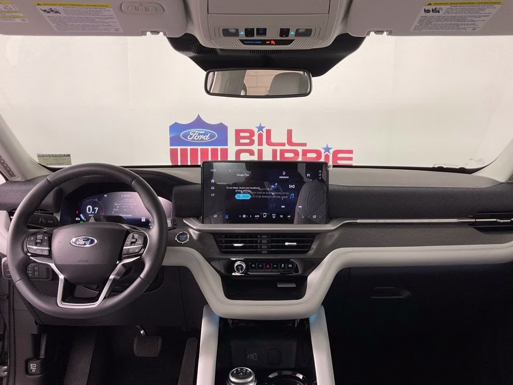 2026 Gray Metallic Ford Explorer Platinum 4X4 SUV