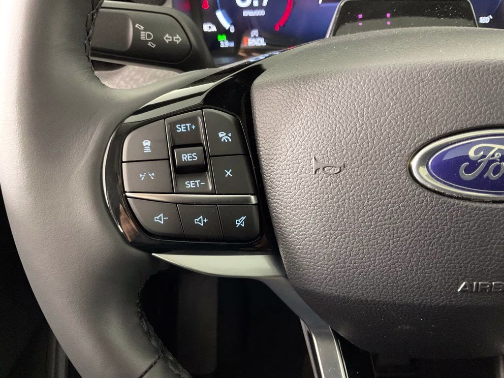 2026 Gray Metallic Ford Explorer Platinum 4X4 SUV