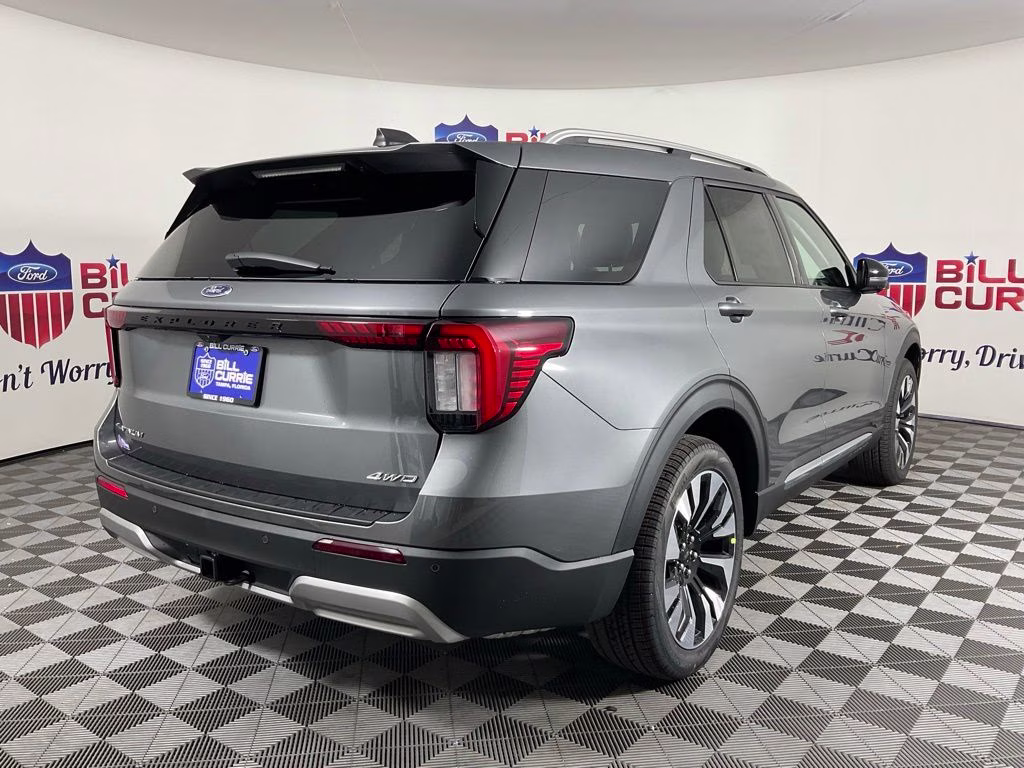 2026 Gray Metallic Ford Explorer Platinum 4X4 SUV
