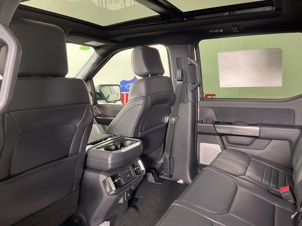 2026 White Ford F-150 Platinum 4X4 Truck