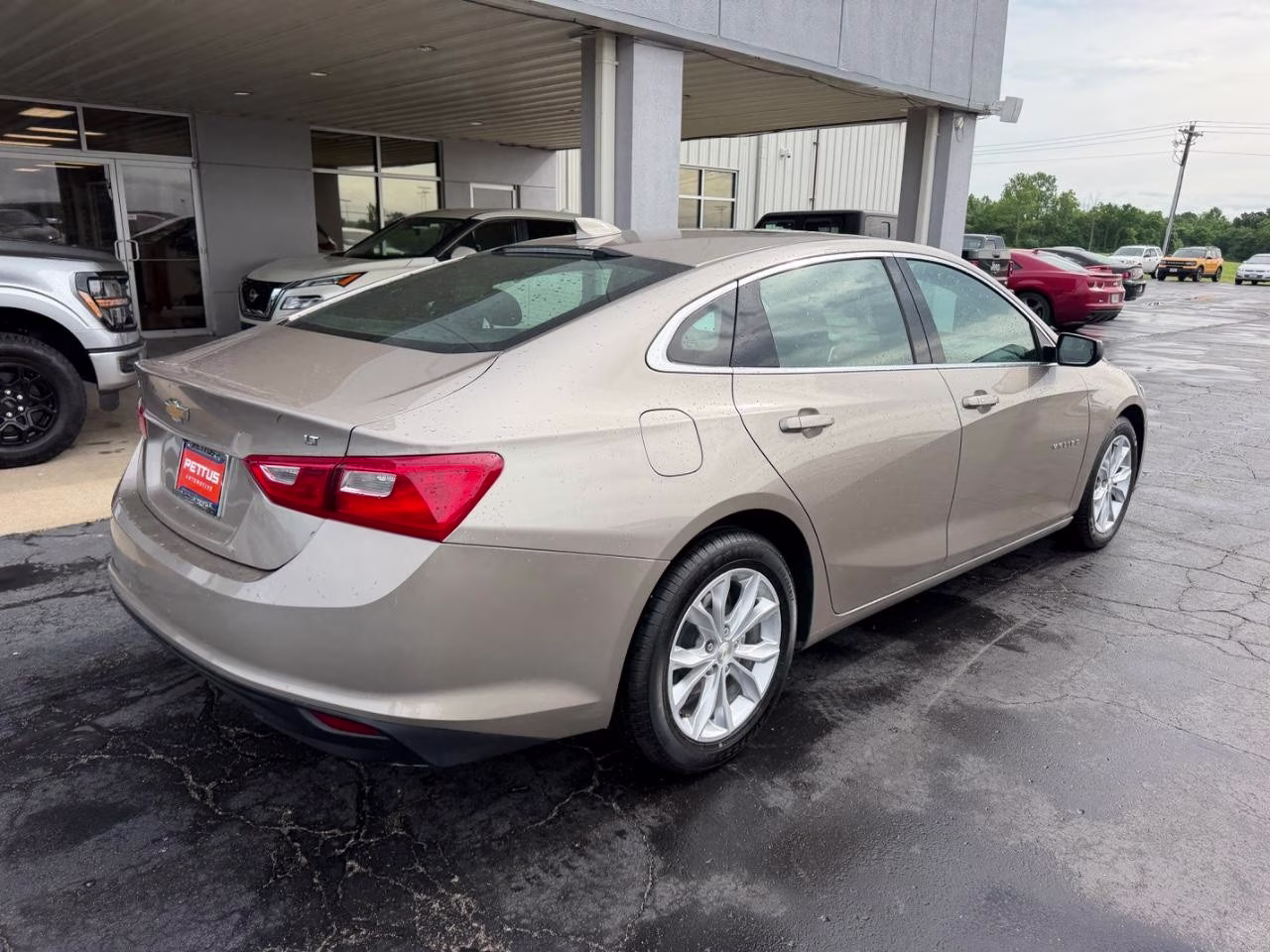 2023 Sterling Gray Metallic Chevrolet Malibu LT 1LT FWD Sedan