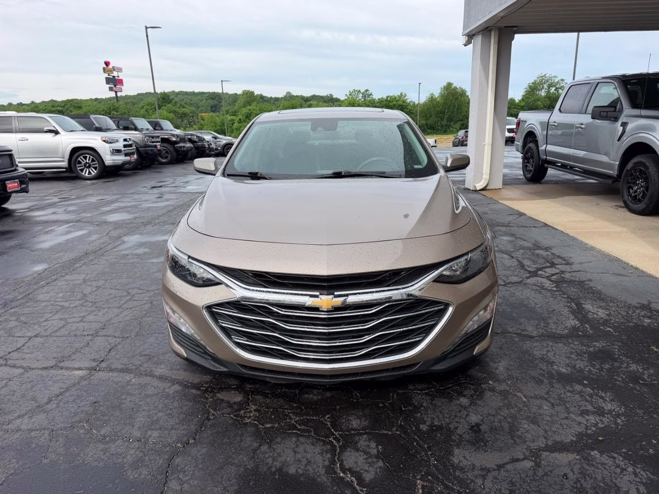 2023 Sterling Gray Metallic Chevrolet Malibu LT 1LT FWD Sedan