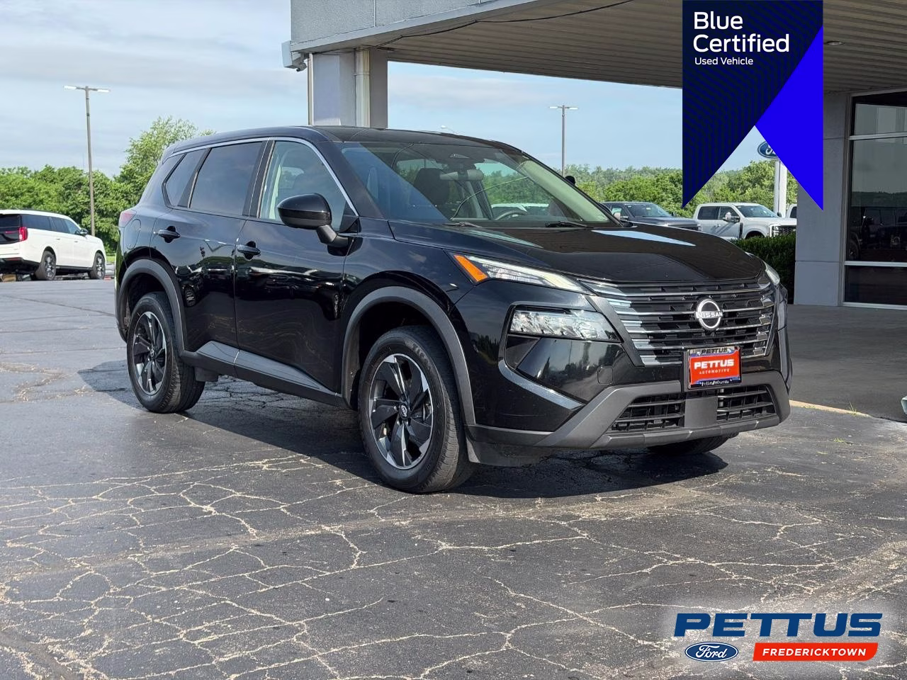 2024 Super Black Nissan Rogue SV AWD SUV