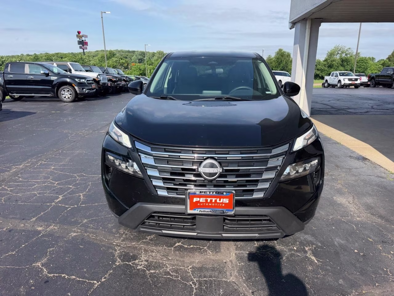 2024 Super Black Nissan Rogue SV AWD SUV