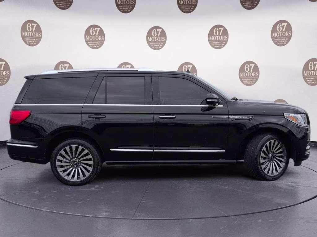 2020 Black Lincoln Navigator Reserve 4X4 SUV