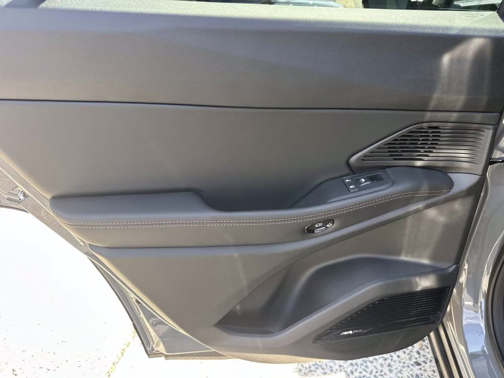 2026 Sting-Gray Clearcoat Jeep Cherokee Overland 4X4 SUV