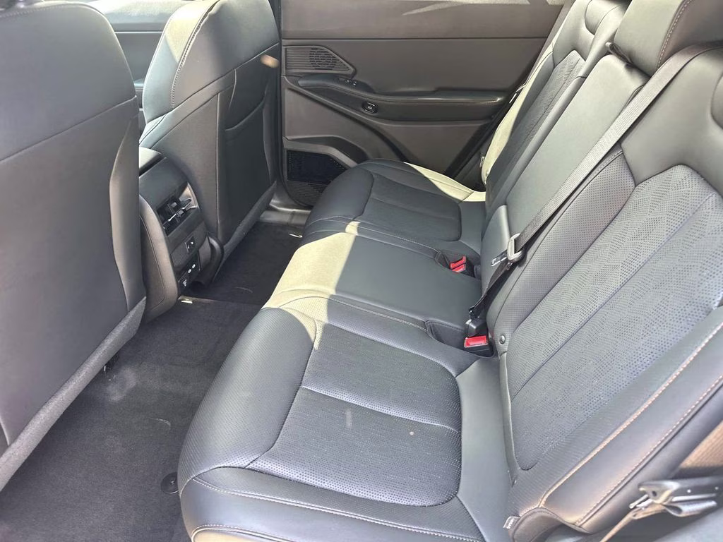 2026 Sting-Gray Clearcoat Jeep Cherokee Overland 4X4 SUV
