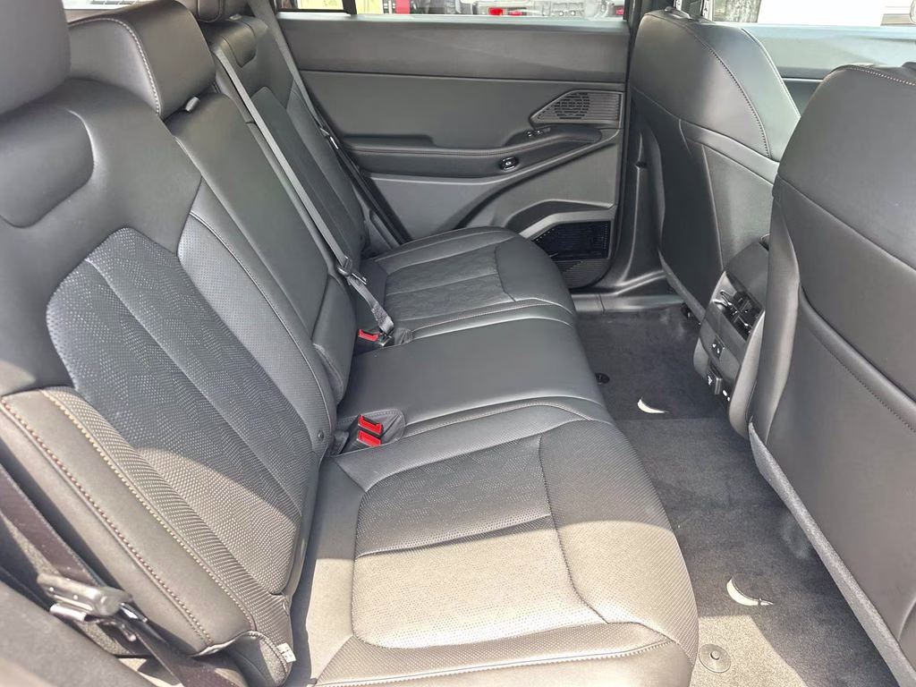 2026 Sting-Gray Clearcoat Jeep Cherokee Overland 4X4 SUV