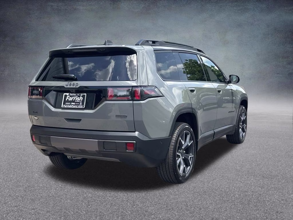 2026 Sting-Gray Clearcoat Jeep Cherokee Overland 4X4 SUV