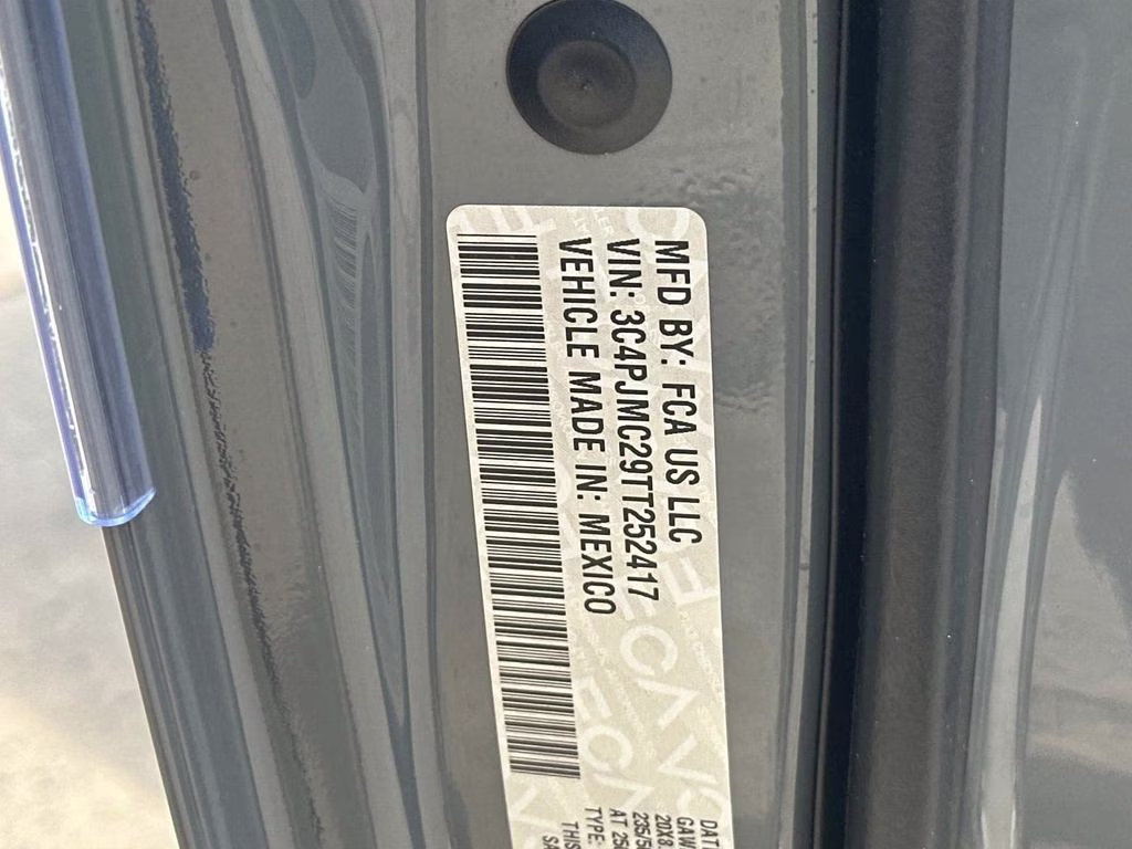 2026 Sting-Gray Clearcoat Jeep Cherokee Overland 4X4 SUV