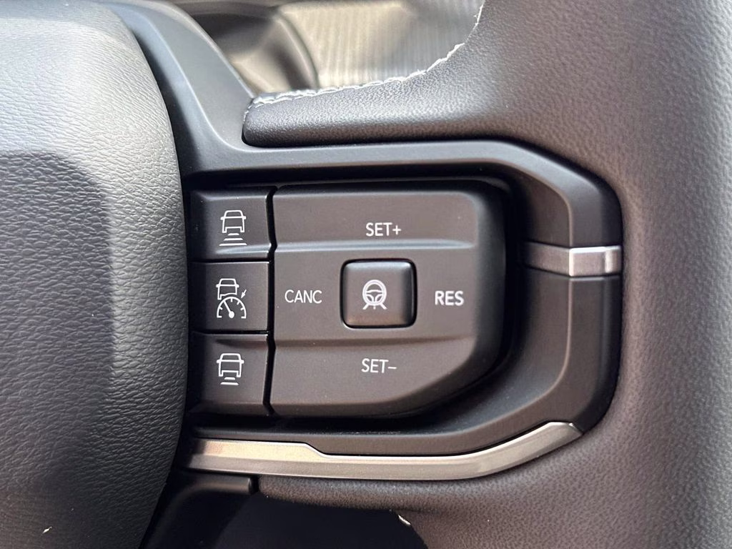 2026 Sting-Gray Clearcoat Jeep Cherokee Overland 4X4 SUV