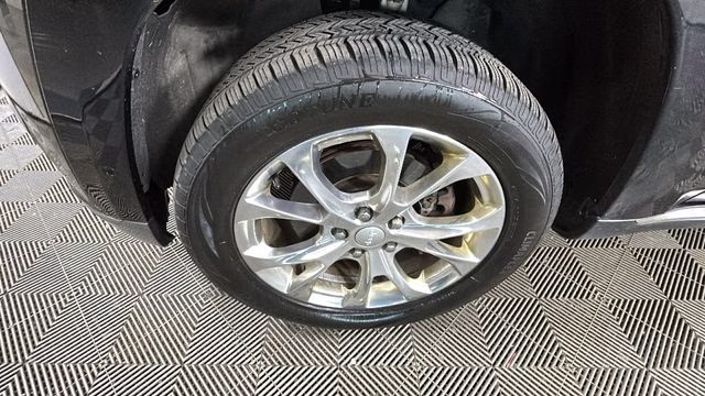 2019 Diamond Black Crystal Pearlcoat Jeep Grand Cherokee Summit 4X4 SUV