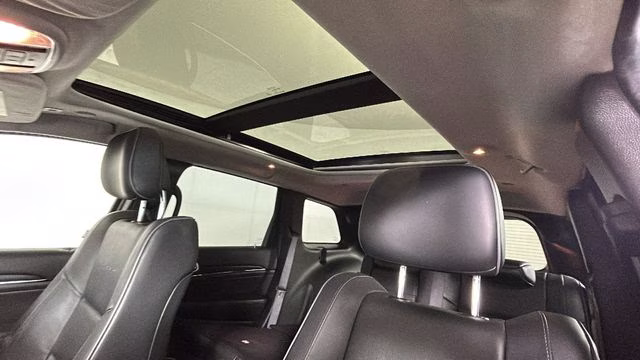 2019 Diamond Black Crystal Pearlcoat Jeep Grand Cherokee Summit 4X4 SUV