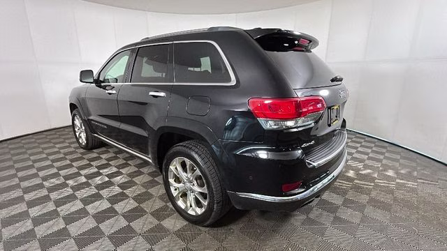 2019 Diamond Black Crystal Pearlcoat Jeep Grand Cherokee Summit 4X4 SUV