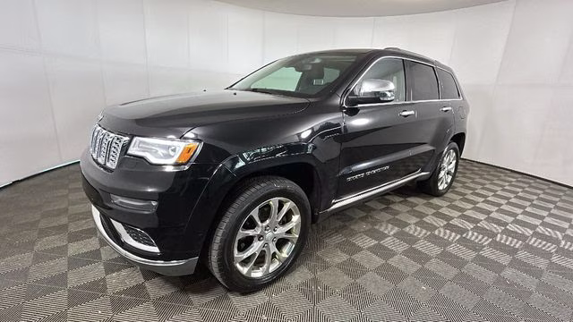 2019 Diamond Black Crystal Pearlcoat Jeep Grand Cherokee Summit 4X4 SUV