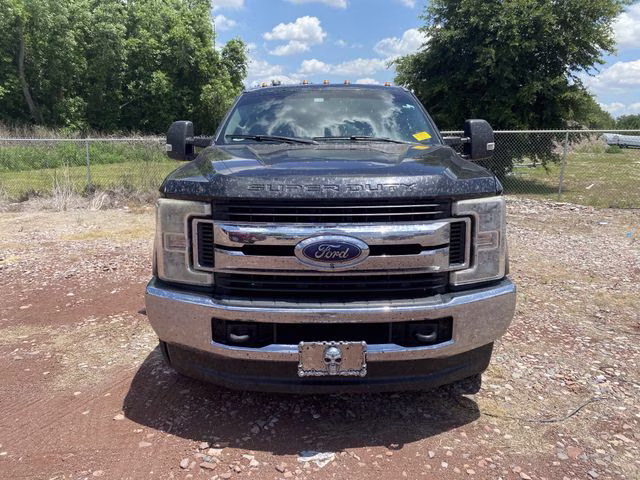 2019 Black Metallic Ford Super Duty F-350 DRW XL 4X4 Truck