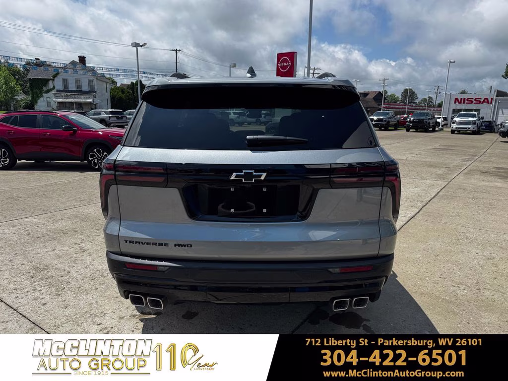 2026 Sterling Gray Metallic Chevrolet Traverse LT AWD SUV