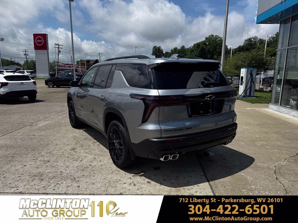 2026 Sterling Gray Metallic Chevrolet Traverse LT AWD SUV
