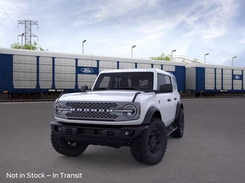2026 Oxford White Ford Bronco Badlands 4X4 Crossover