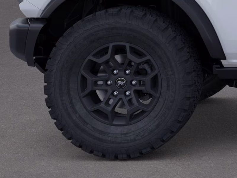 2026 Oxford White Ford Bronco Badlands 4X4 Crossover
