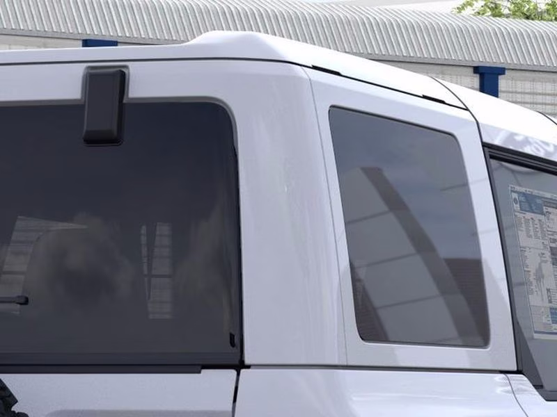 2026 Oxford White Ford Bronco Badlands 4X4 Crossover