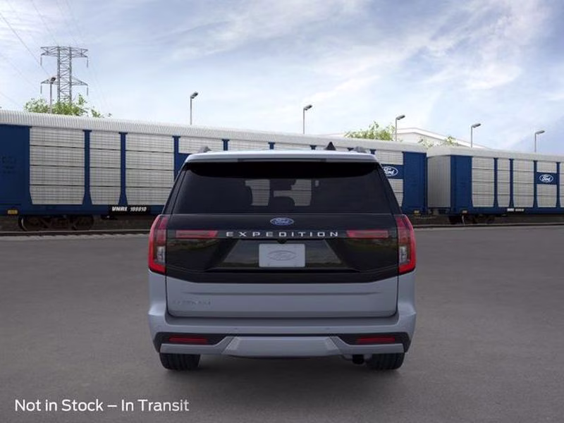 2026 Glacier Gray Met Tri-Coat Ford Expedition Platinum 4X4 Crossover