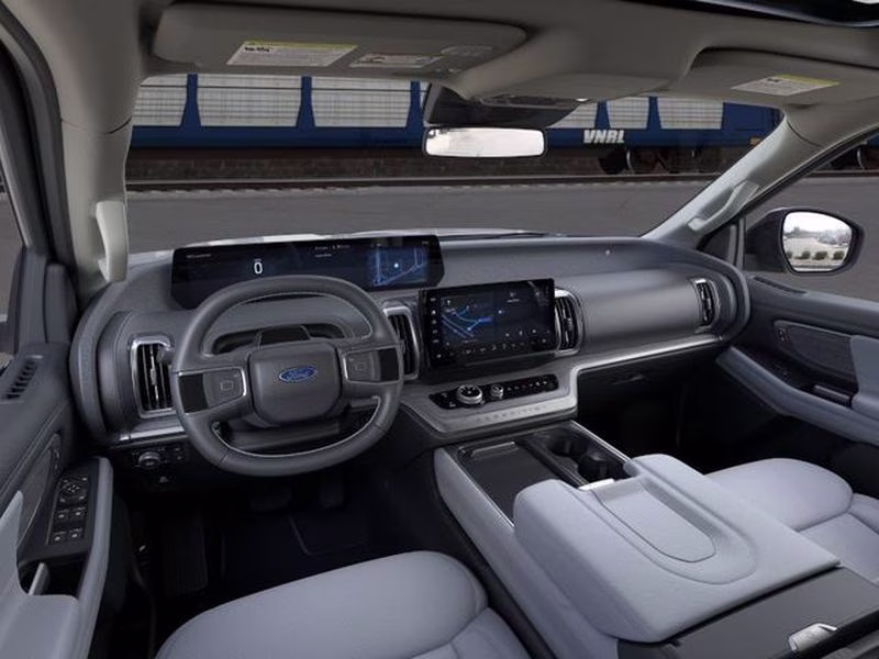 2026 Glacier Gray Met Tri-Coat Ford Expedition Platinum 4X4 Crossover