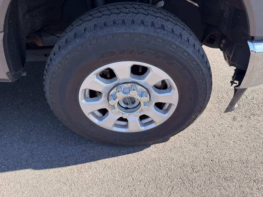 2023 CARBONIZED GRAY Ford Super Duty F-250 SRW XLT 4X4 Truck