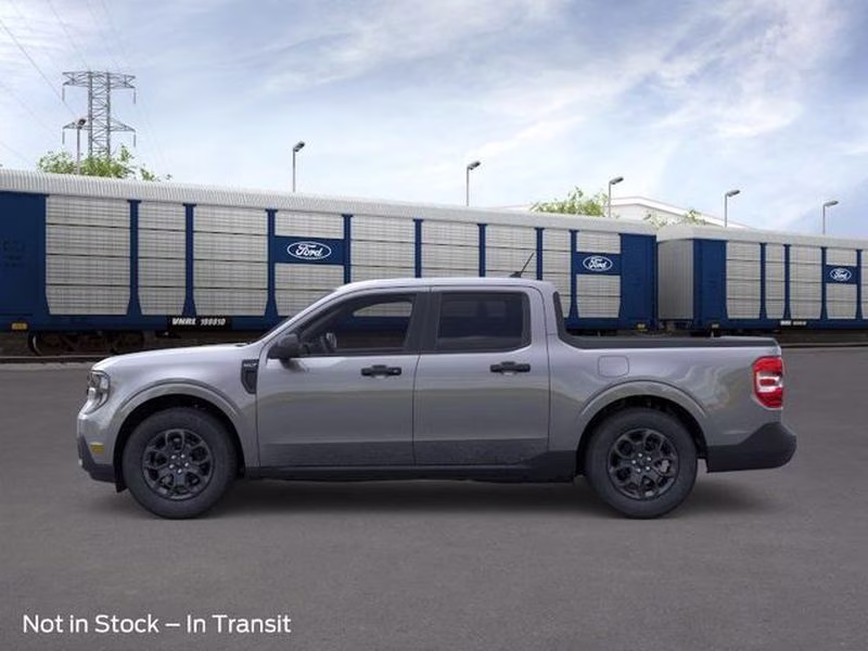 2026 Carbonized Gray Metallic Ford Maverick XLT FWD Truck