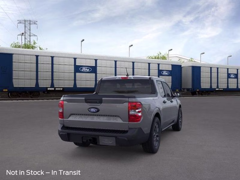 2026 Carbonized Gray Metallic Ford Maverick XLT FWD Truck