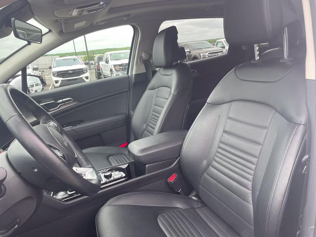 2025 Glacial White Pearl Kia Sportage SX-Prestige FWD SUV