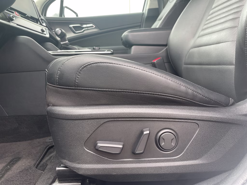 2025 Glacial White Pearl Kia Sportage SX-Prestige FWD SUV