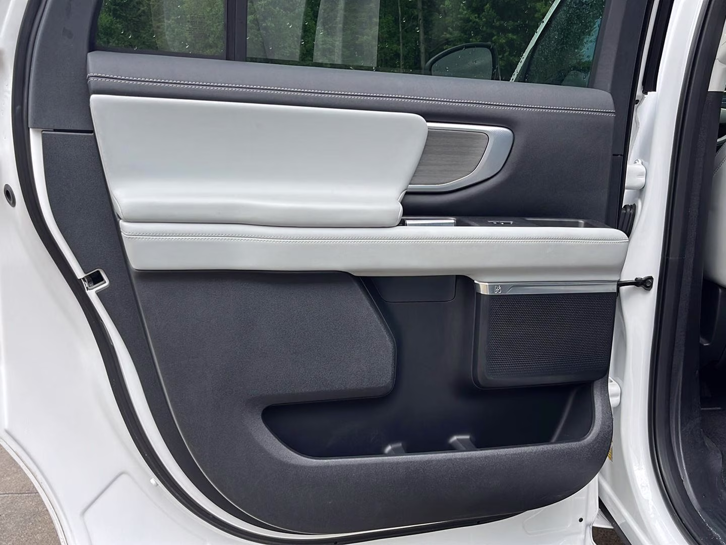 2025 Oxford White Ford Expedition Max Platinum 4X4 SUV