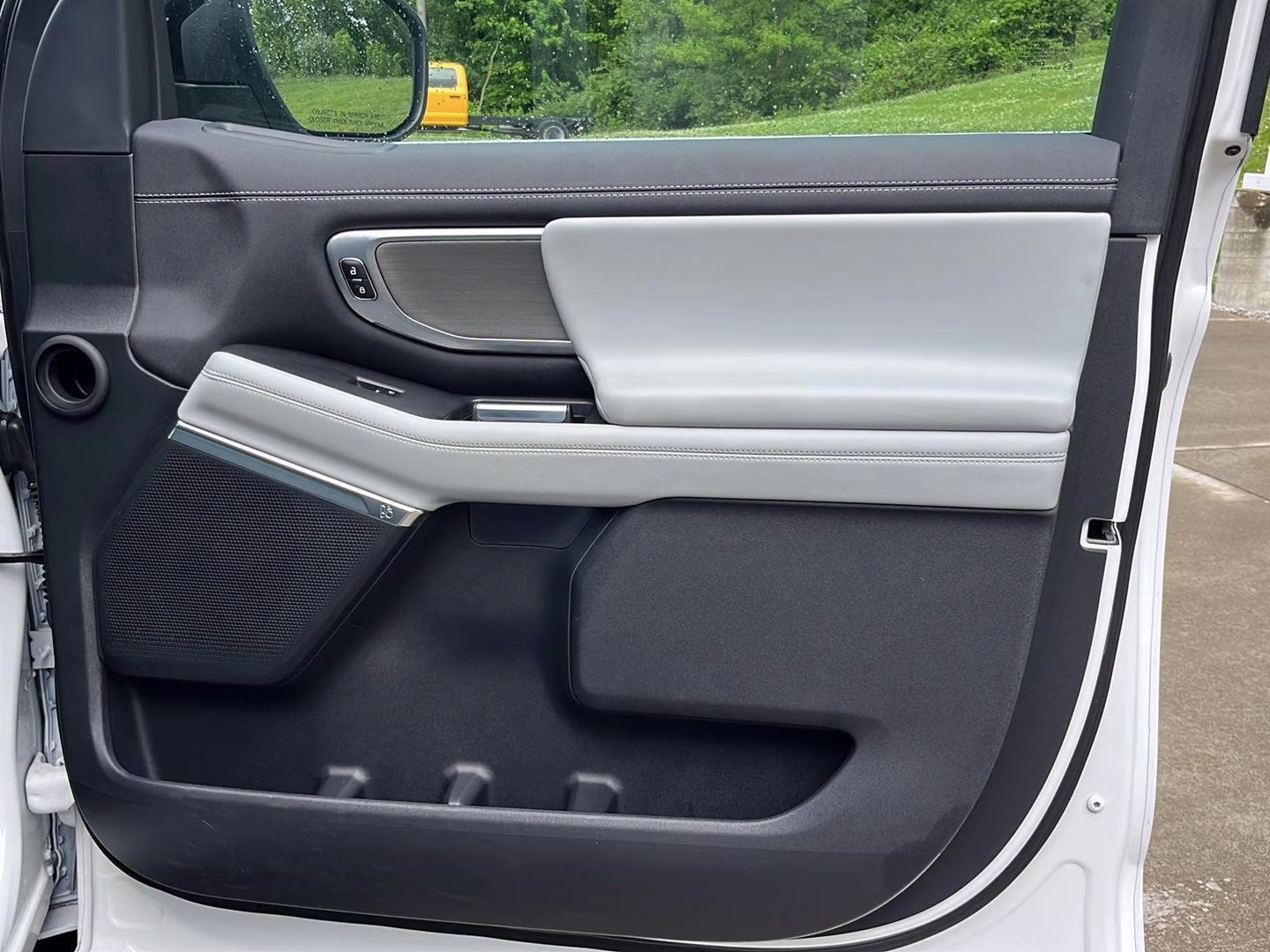 2025 Oxford White Ford Expedition Max Platinum 4X4 SUV
