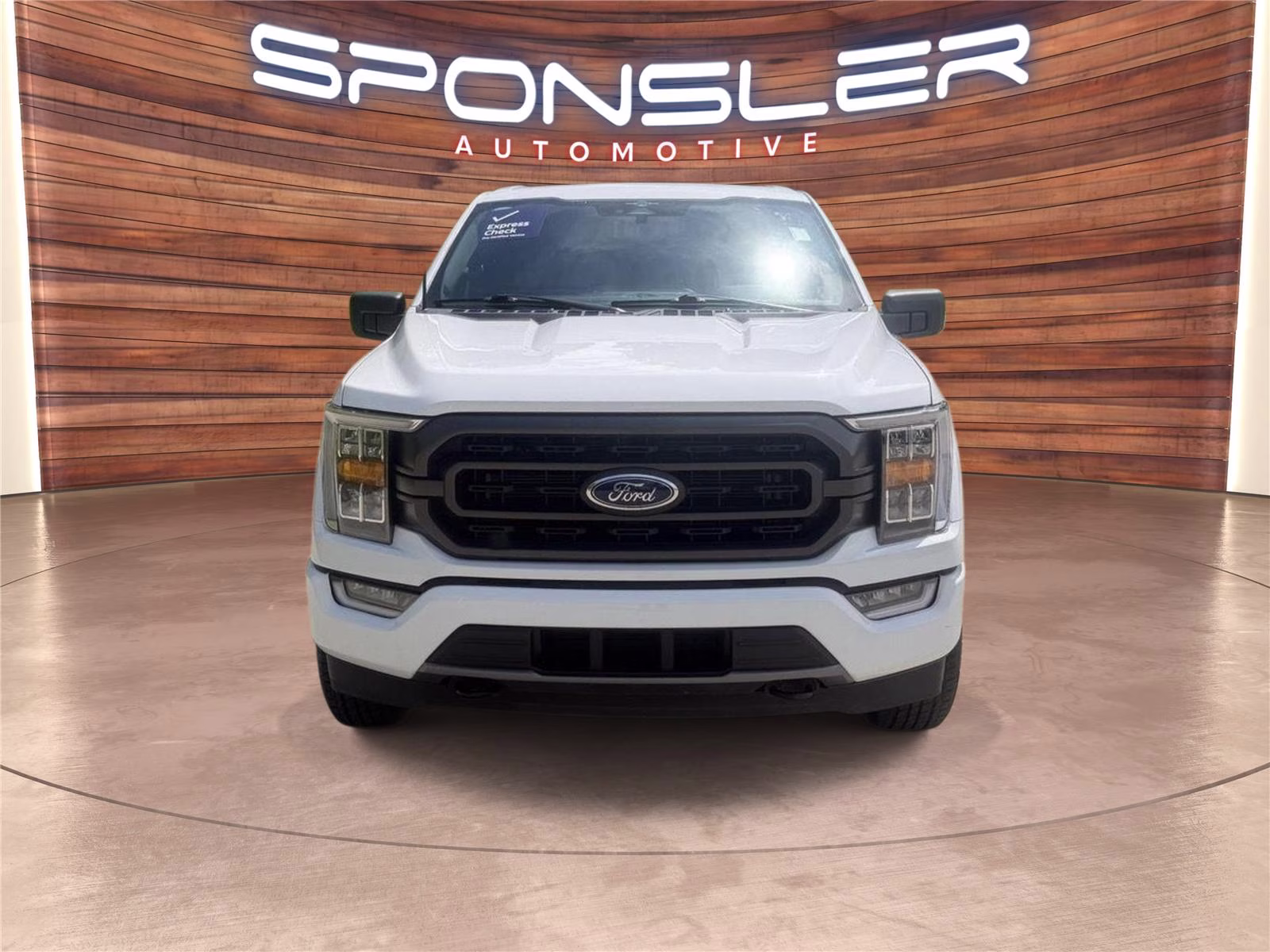 2023 Oxford White Ford F-150 XLT 4X4 Truck