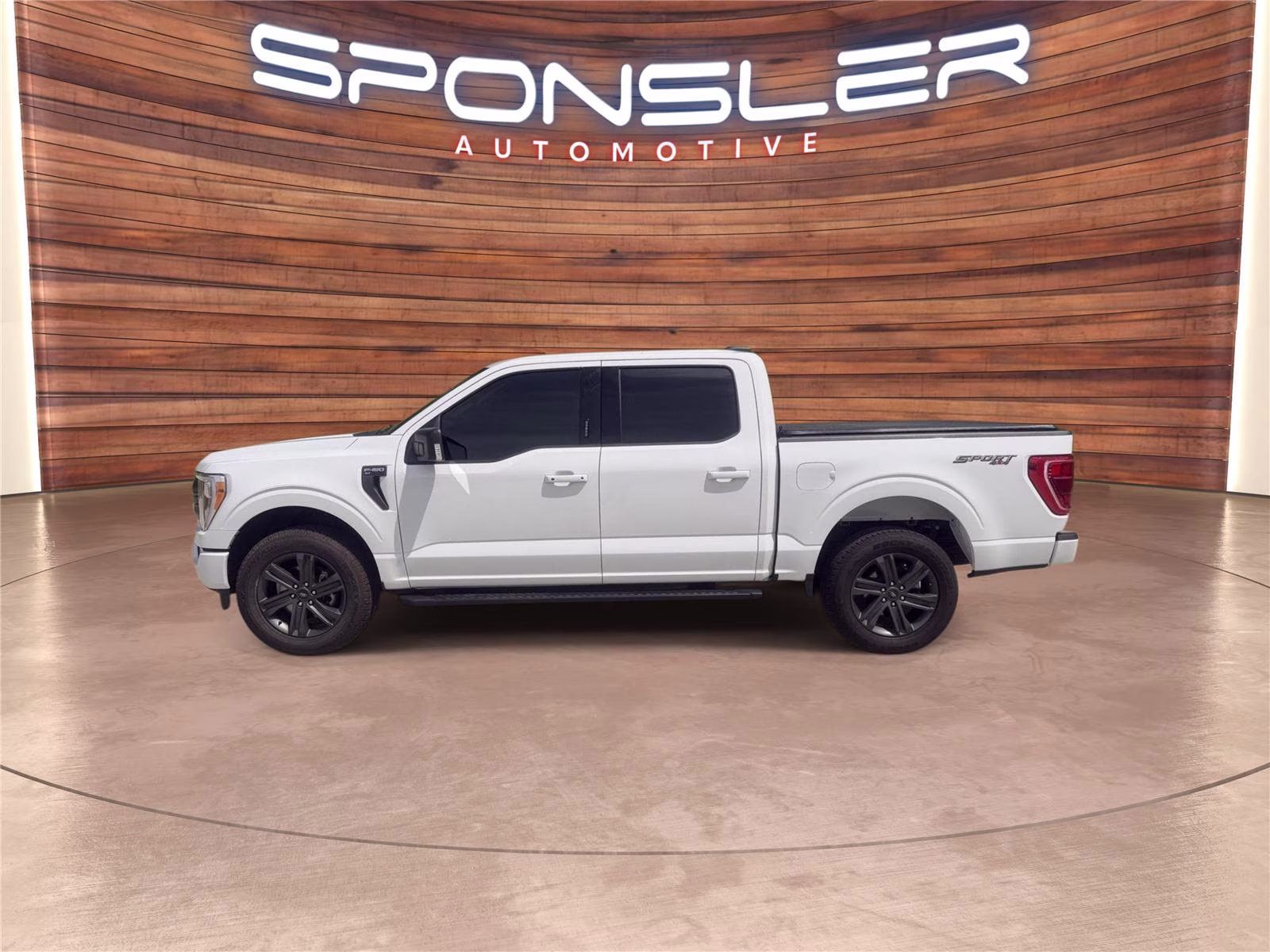 2023 Oxford White Ford F-150 XLT 4X4 Truck