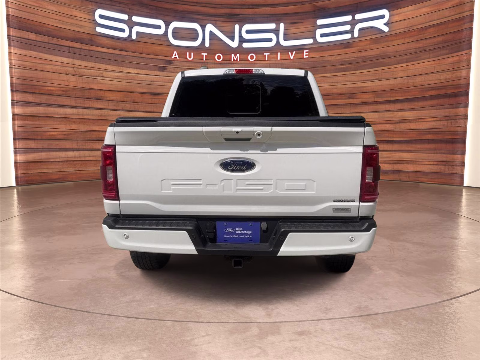 2023 Oxford White Ford F-150 XLT 4X4 Truck