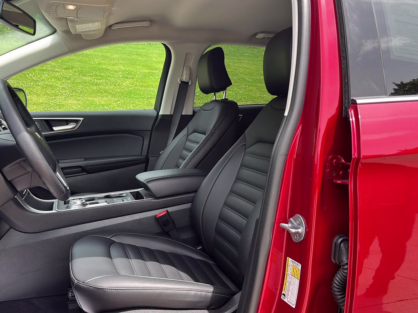 2024 Rapid Red Metallic Tinted Clearcoat Ford Edge SEL AWD SUV