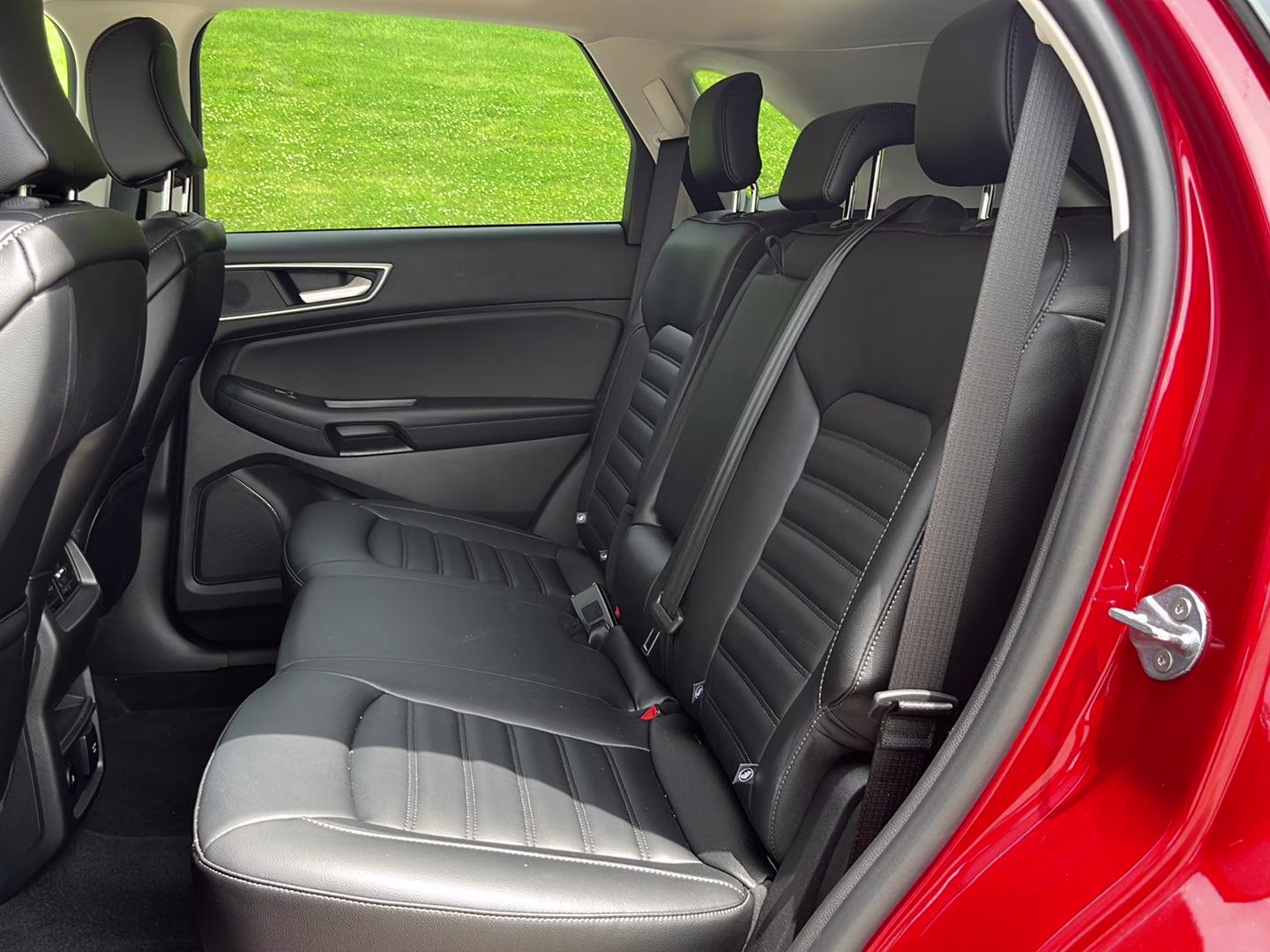 2024 Rapid Red Metallic Tinted Clearcoat Ford Edge SEL AWD SUV