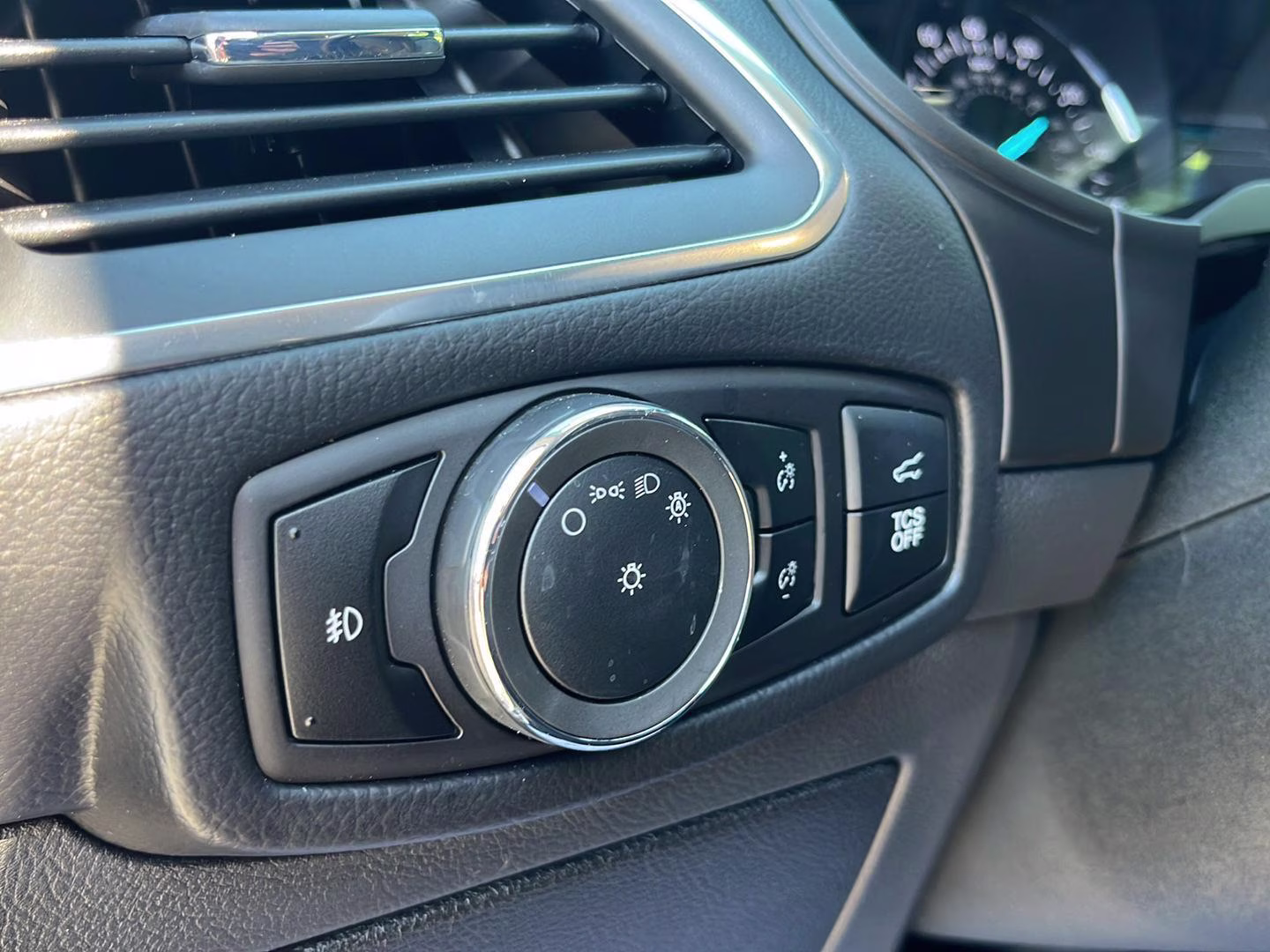 2024 Agate Black Ford Edge Titanium AWD SUV