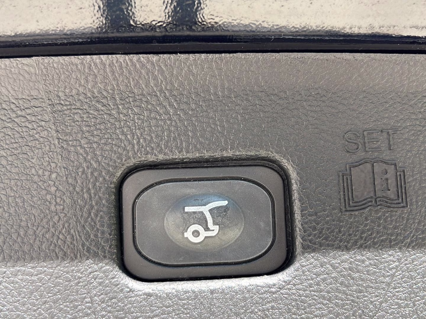 2024 Agate Black Ford Edge Titanium AWD SUV