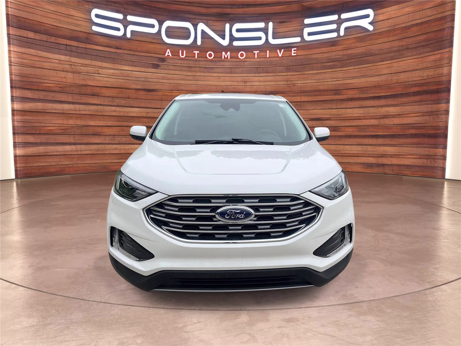 2022 Star White Metallic Tri-Coat Ford Edge SEL AWD SUV