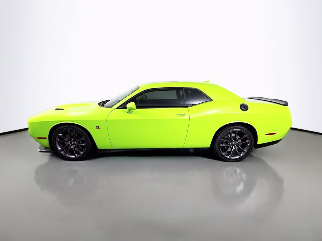 2023 Sublime Metallic Clearcoat Dodge Challenger R/T Scat Pack RWD Coupe