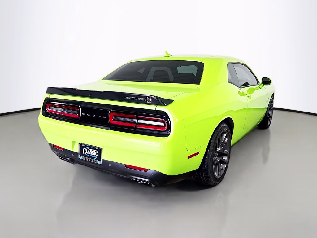 2023 Sublime Metallic Clearcoat Dodge Challenger R/T Scat Pack RWD Coupe