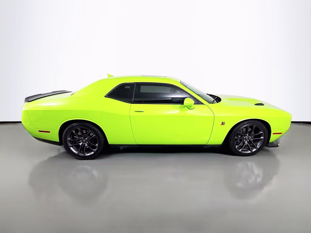 2023 Sublime Metallic Clearcoat Dodge Challenger R/T Scat Pack RWD Coupe