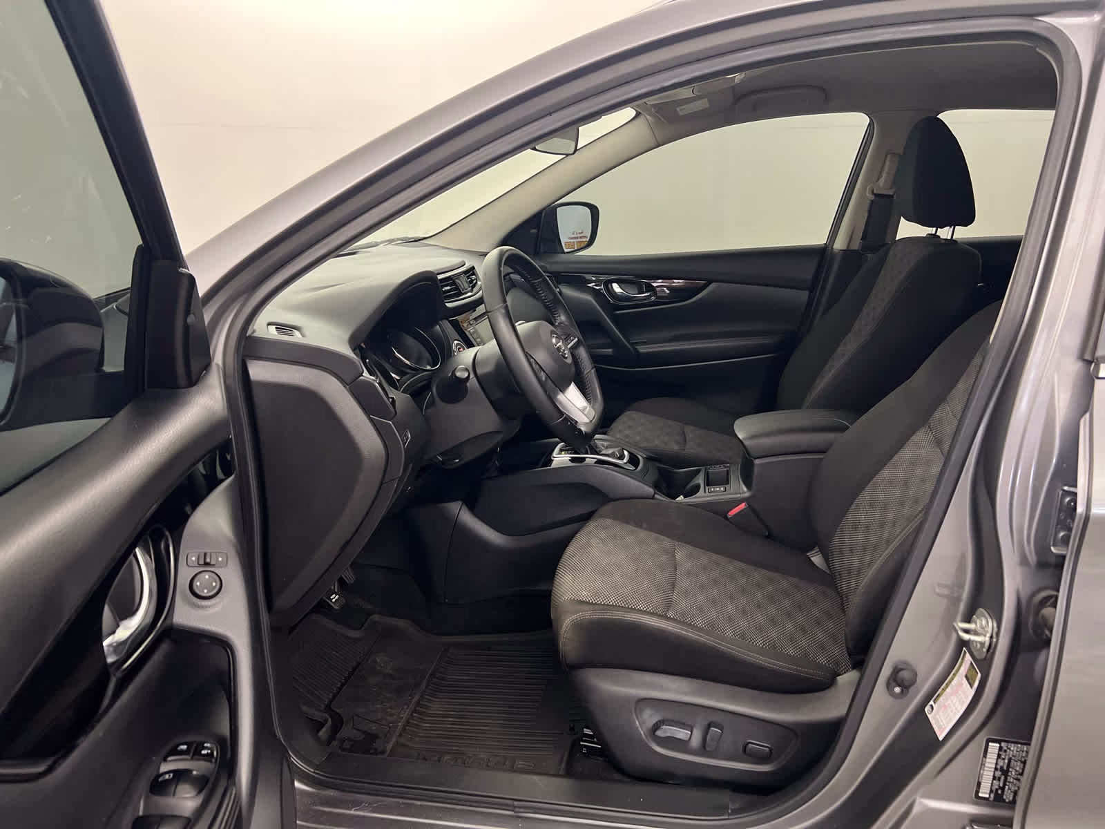2021 Gun Metallic Nissan Rogue Sport SV FWD SUV