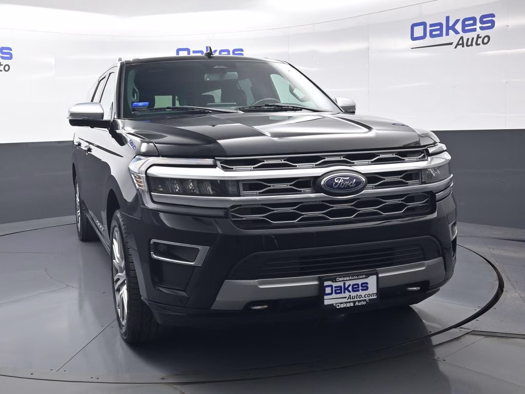 2022 Black Metallic Ford Expedition Max Platinum 4X4 SUV